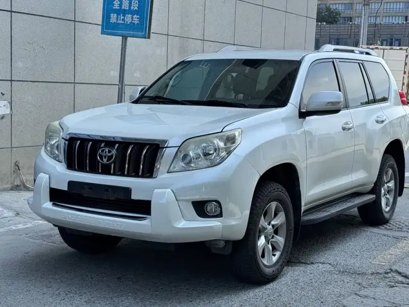 Toyota Prado (Import), 2012