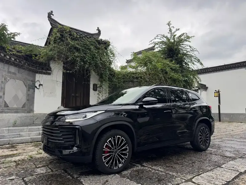 Exeed Lingyun, 2025