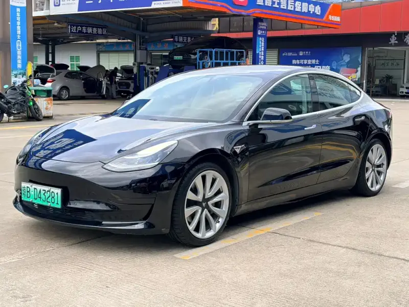 Tesla Model 3, 2021