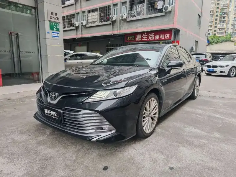 Toyota Camry, 2020