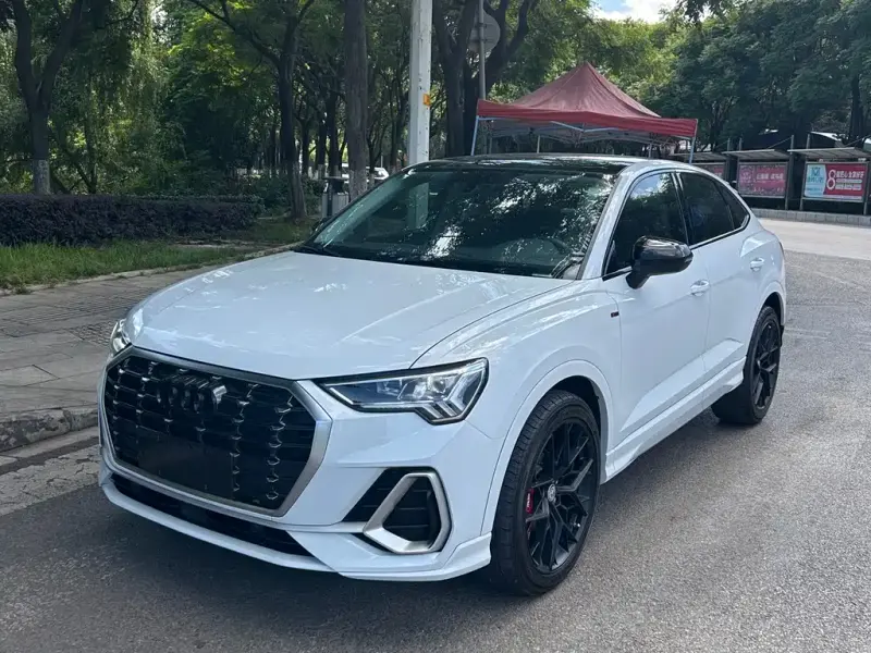 Audi Q3 Sportback, 2020