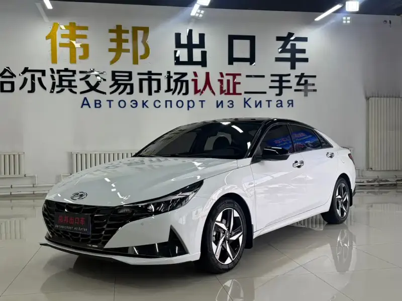 Hyundai Elantra, 2023