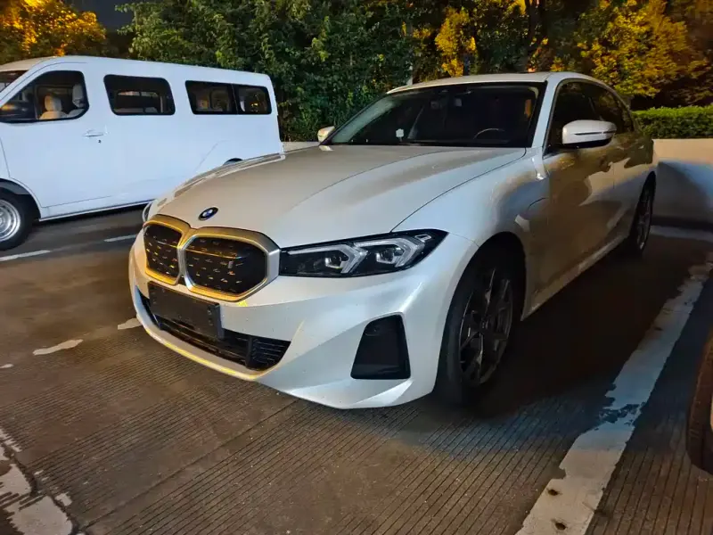 BMW i3, 2023