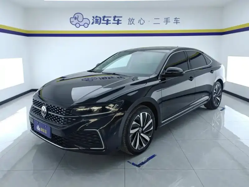 Volkswagen Passat, 2022