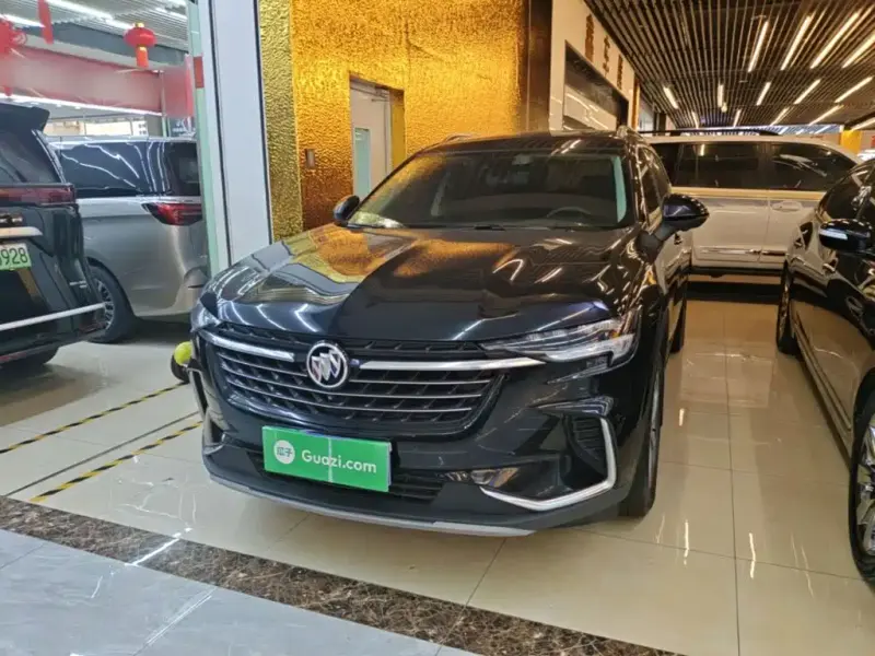 Buick Envision Plus, 2022