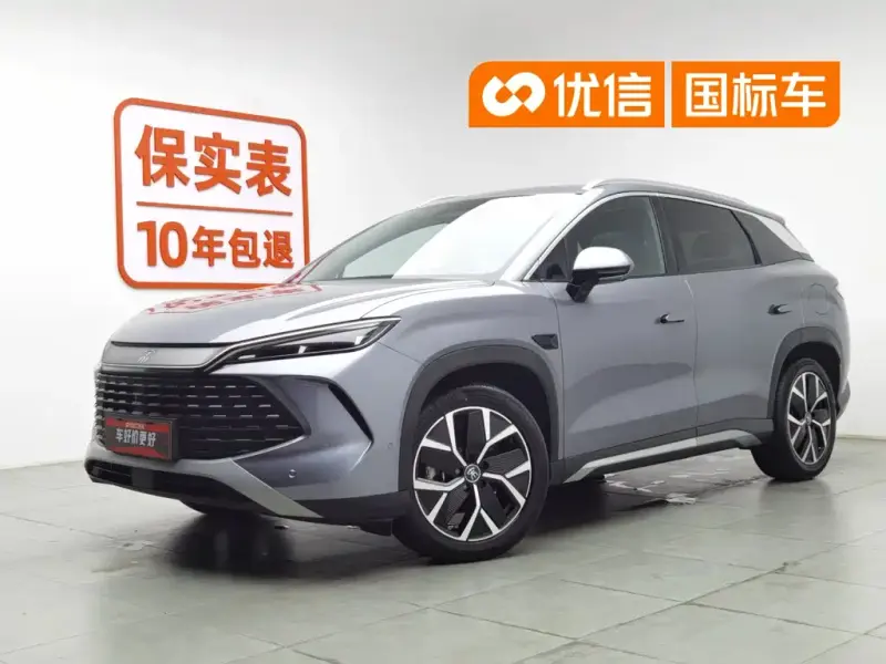 BYD L DM-i, 2025