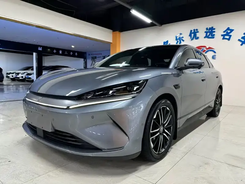 BYD Qin L, 2025