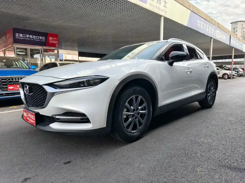 Mazda CX-4, 2023