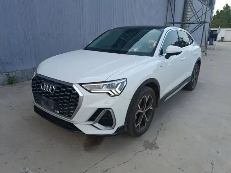 Audi Q3 Sportback, 2021