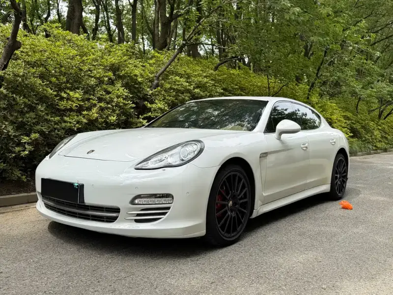 Porsche Panamera, 2013