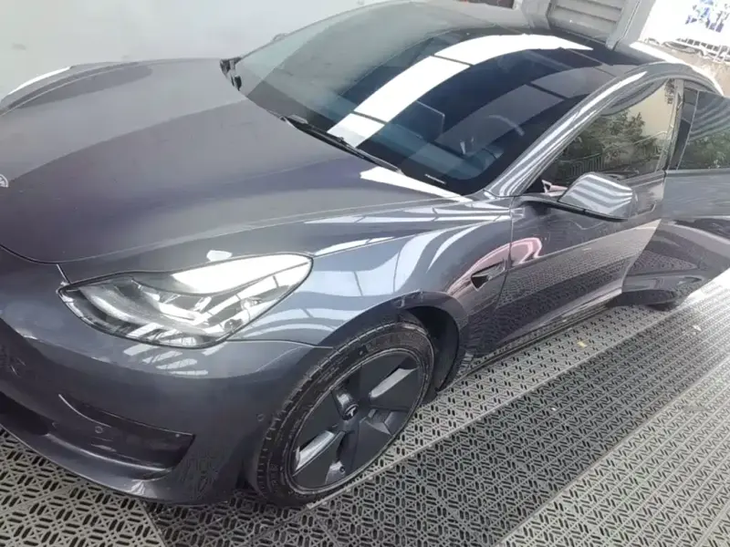 Tesla Model 3, 2022