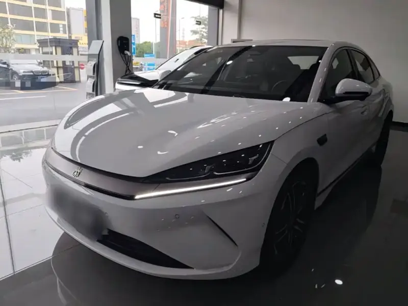 BYD Qin L, 2025