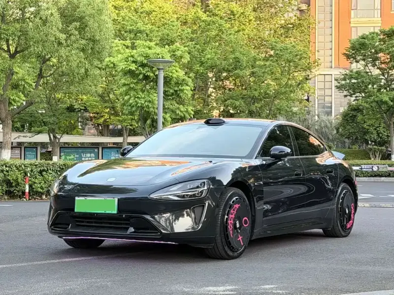 Xiaomi SU7, 2025