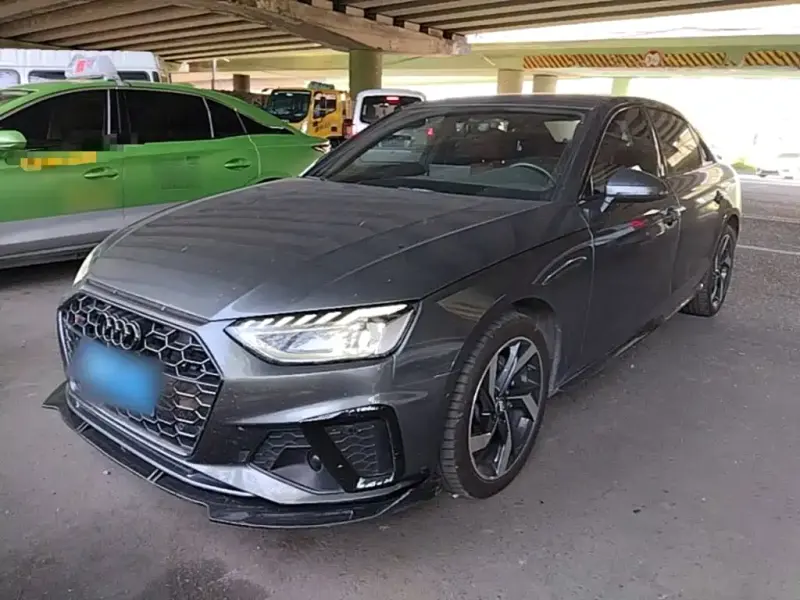 Audi A4L, 2022