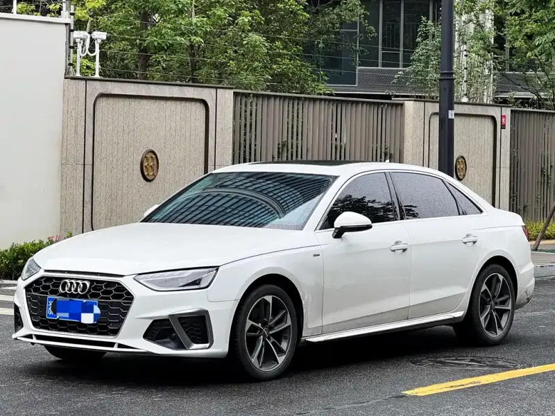 Audi A4L, 2021