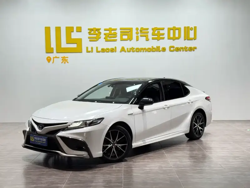 Toyota Camry, 2021