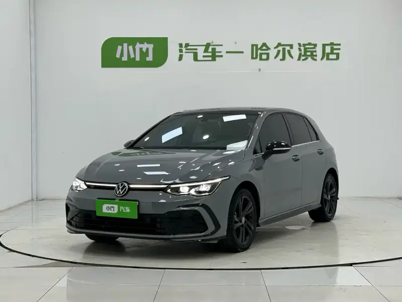 Volkswagen Golf, 2023
