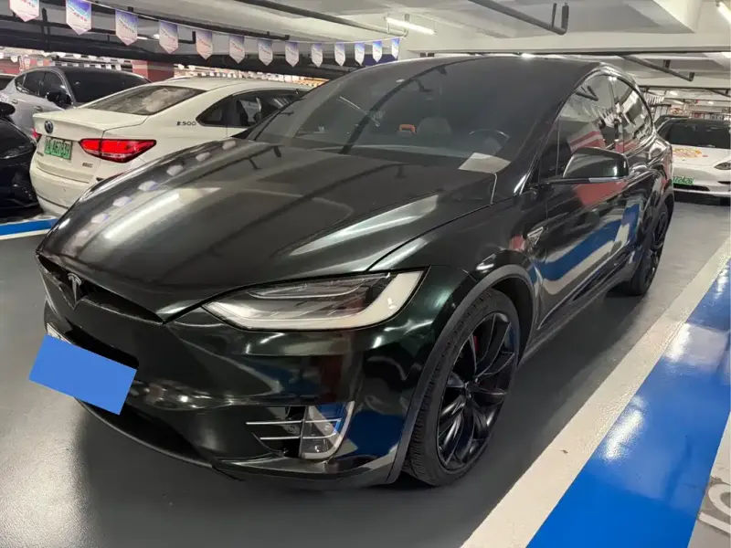 Tesla Model X, 2016
