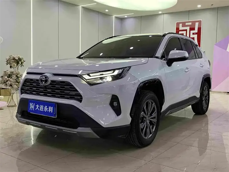 Toyota RAV4, 2025
