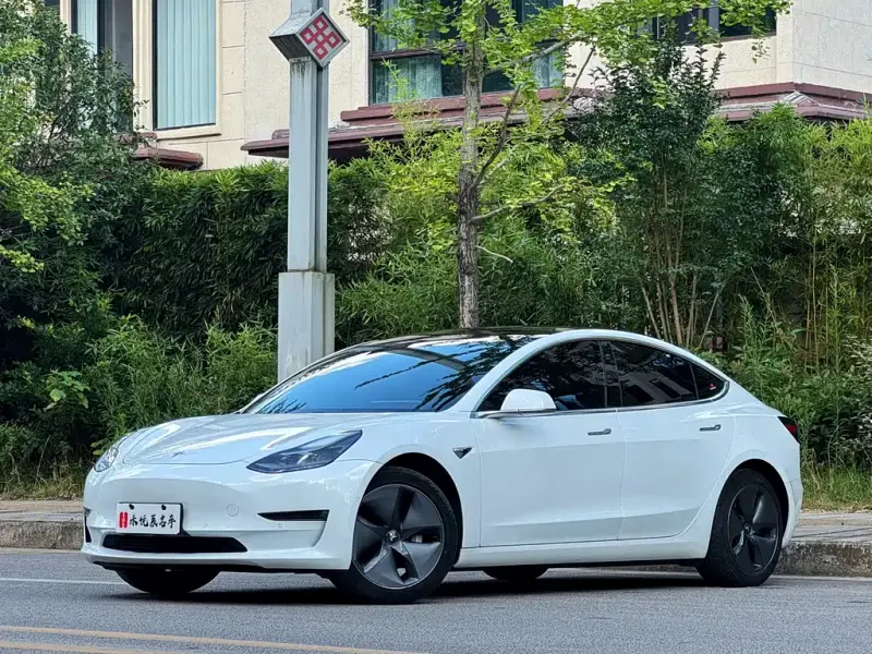 Tesla Model 3, 2020