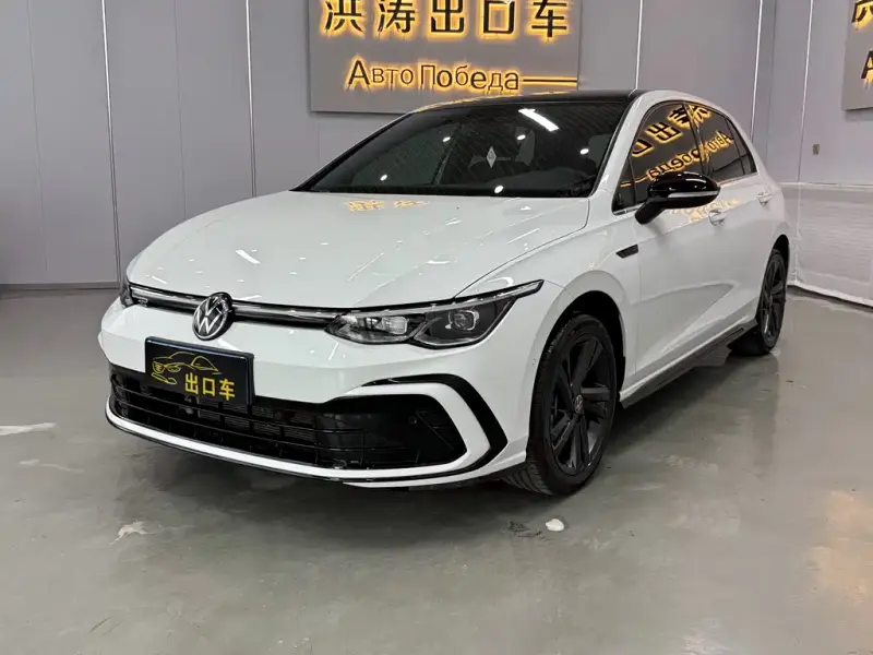 Volkswagen Golf, 2022