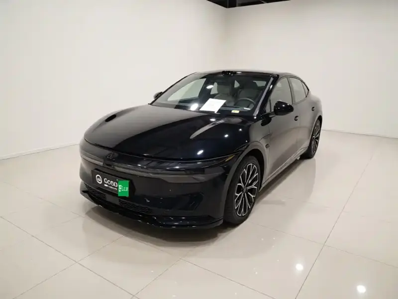 Zeekr 007, 2024