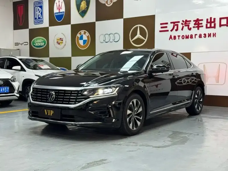 Volkswagen Passat, 2022