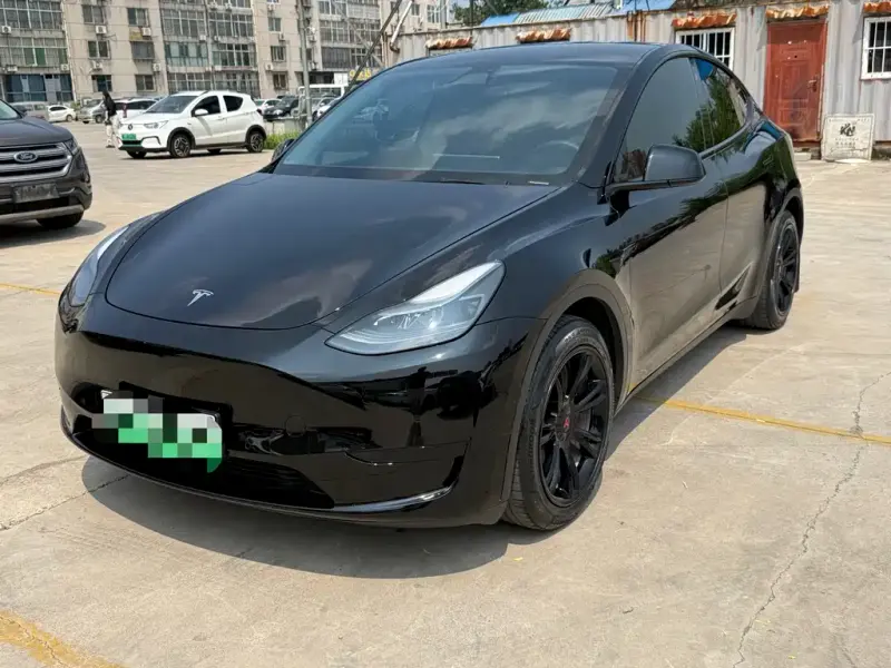 Tesla Model Y, 2022
