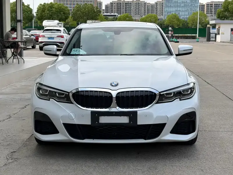 BMW 3 Series, 2021