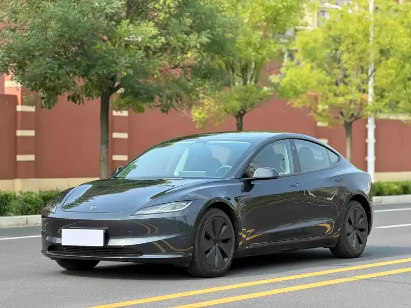 Tesla Model 3, 2024