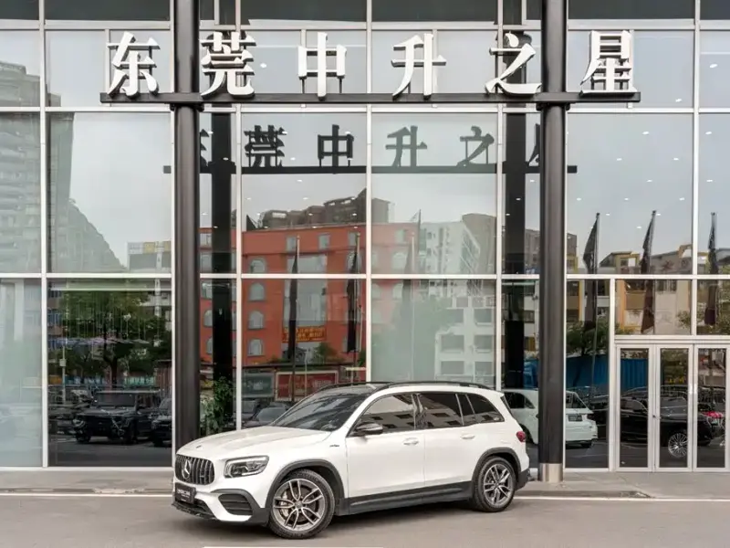 Mercedes-Benz GLB AMG, 2022