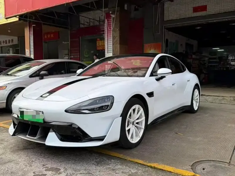 Xiaomi SU7, 2024