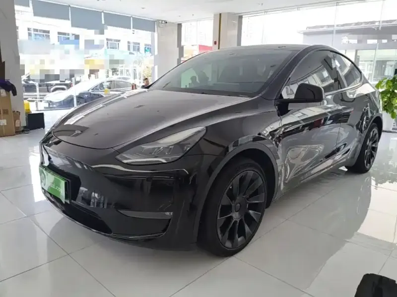 Tesla Model Y, 2023