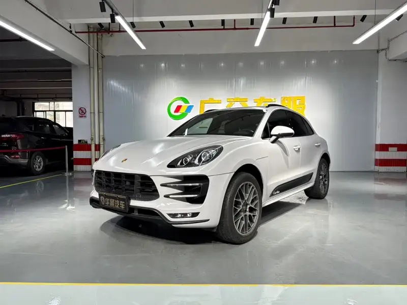 Porsche Macan, 2016
