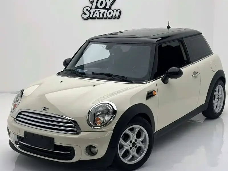 MINI Mini, 2011