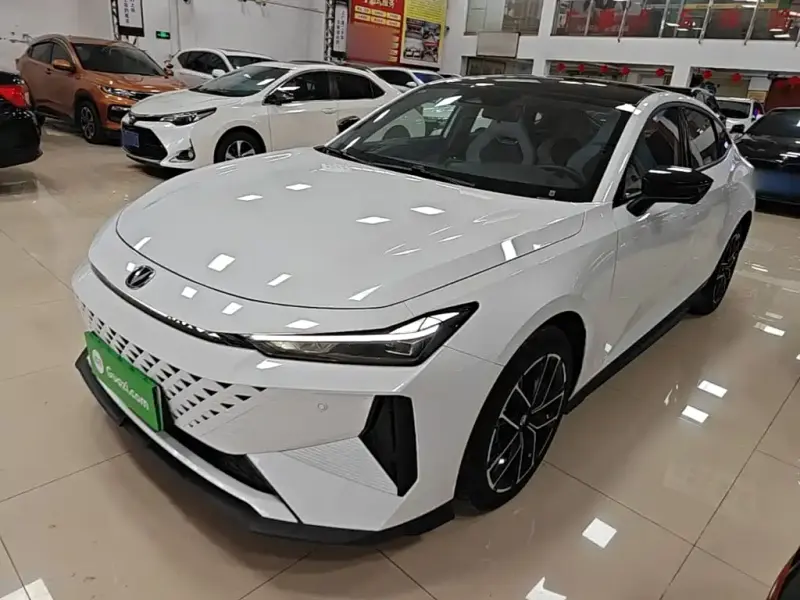 Changan UNI-V iDD, 2024