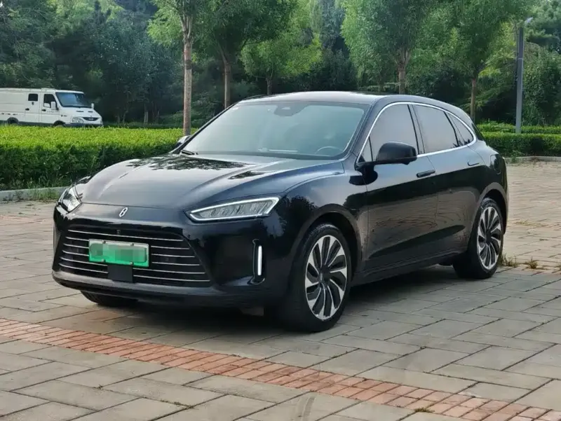 AITO M5, 2022