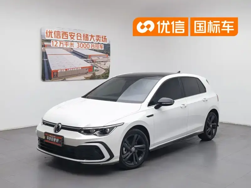Volkswagen Golf, 2023
