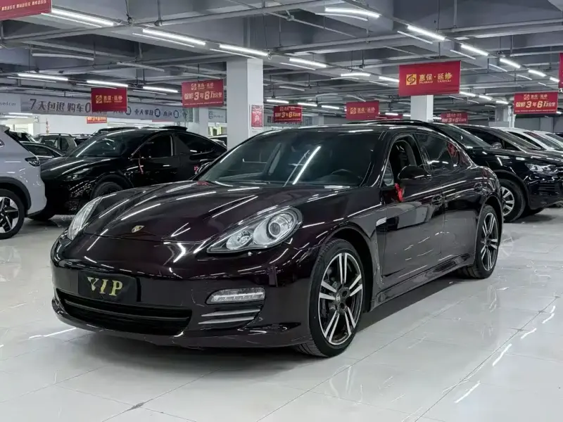 Porsche Panamera, 2012
