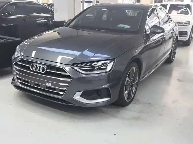 Audi A4L, 2020