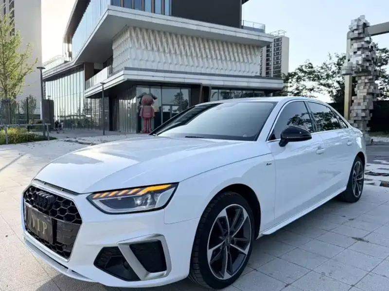 Audi A4L, 2021