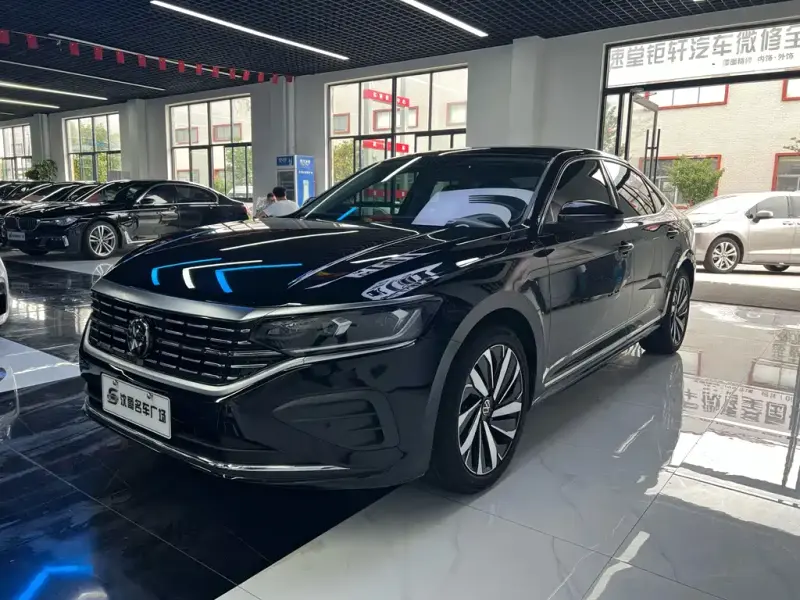 Volkswagen Passat, 2025