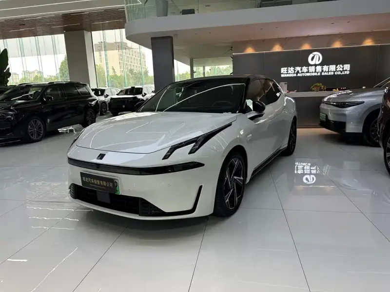 Lynk & Co 07 EM-P, 2025