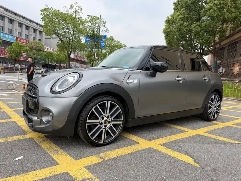 MINI Mini, 2020