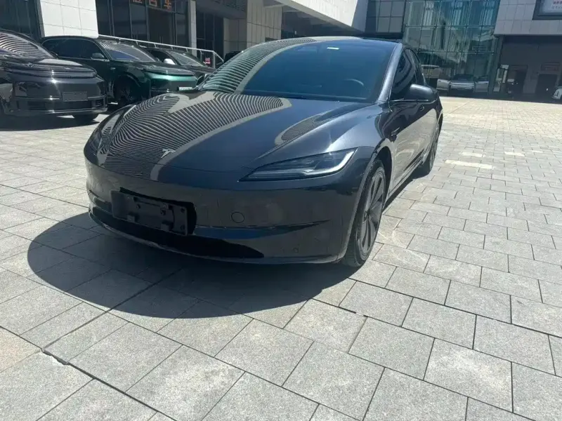 Tesla Model 3, 2024