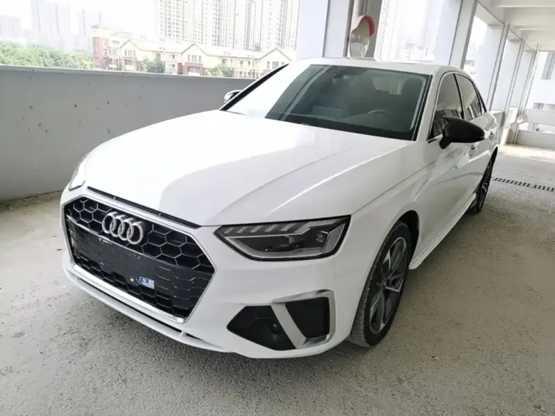 Audi A4L, 2022