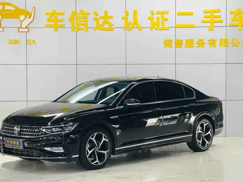 Volkswagen Magotan, 2025