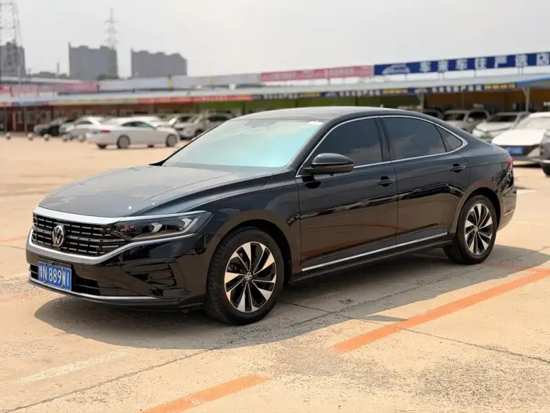 Volkswagen Passat, 2022