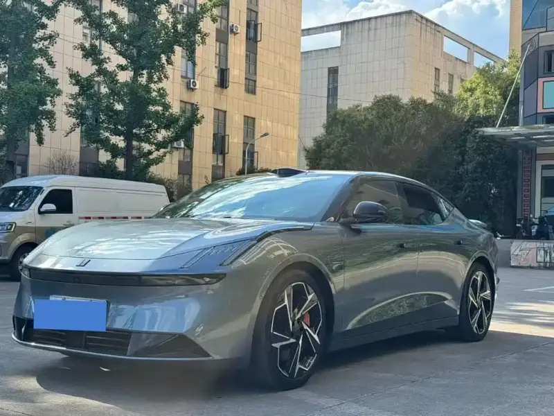 Lynk & Co Z10, 2024