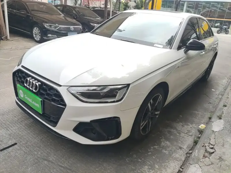 Audi A4L, 2022